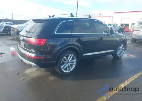 2018 Audi Q7 3.0T Premium z USA, uszkodzony, nr VIN WA1VAAF76JD017256